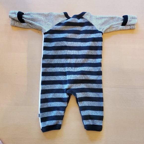 Bebe by Minihaha- NB Outfit - Picture 4 of 5